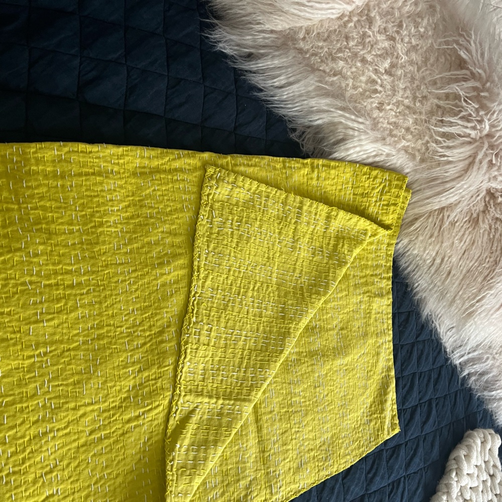 West Elm cotton throw blanket in excellent condition,beautiful color